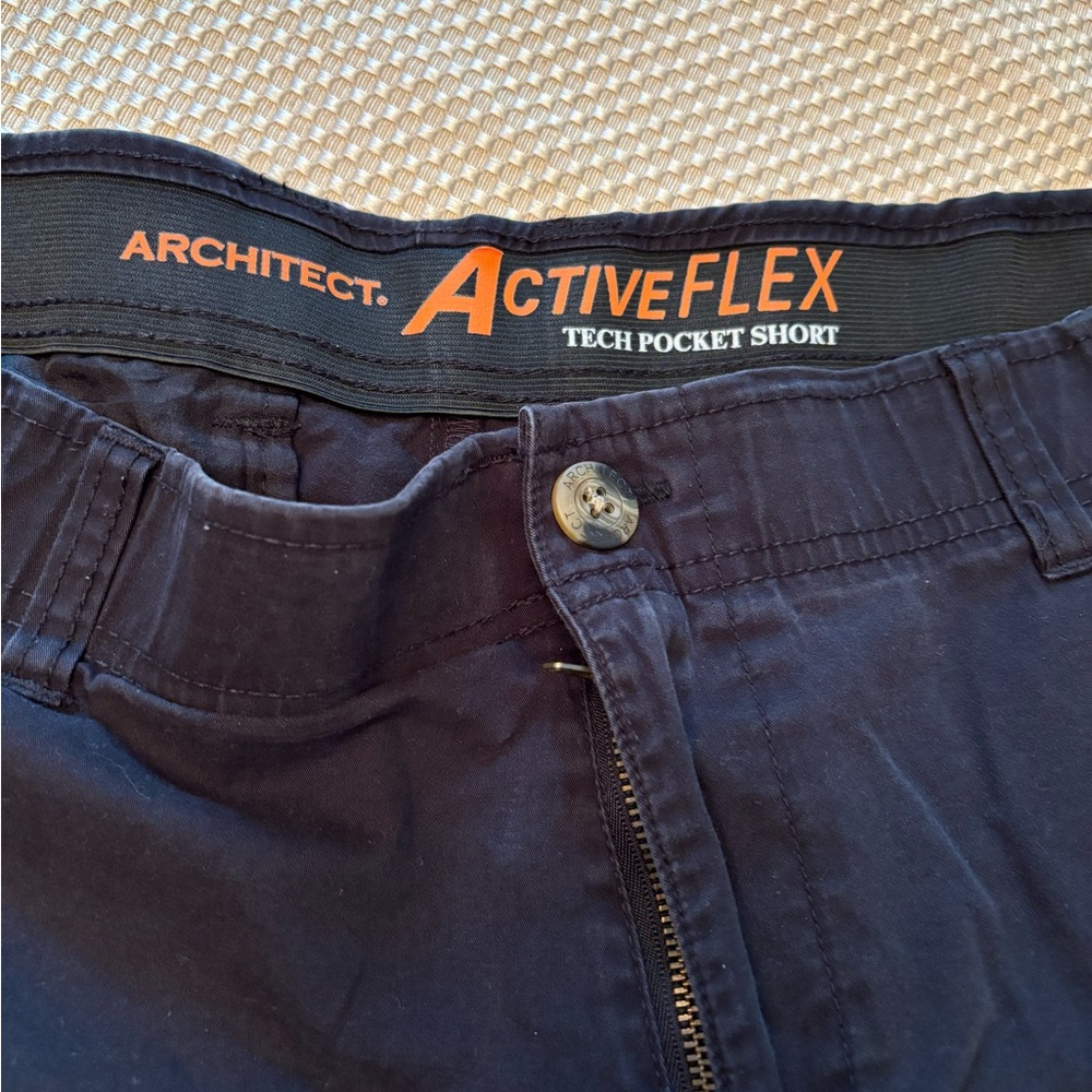 ARCHITECT ActiveFlex Tech Pocket Shorts - black size 42